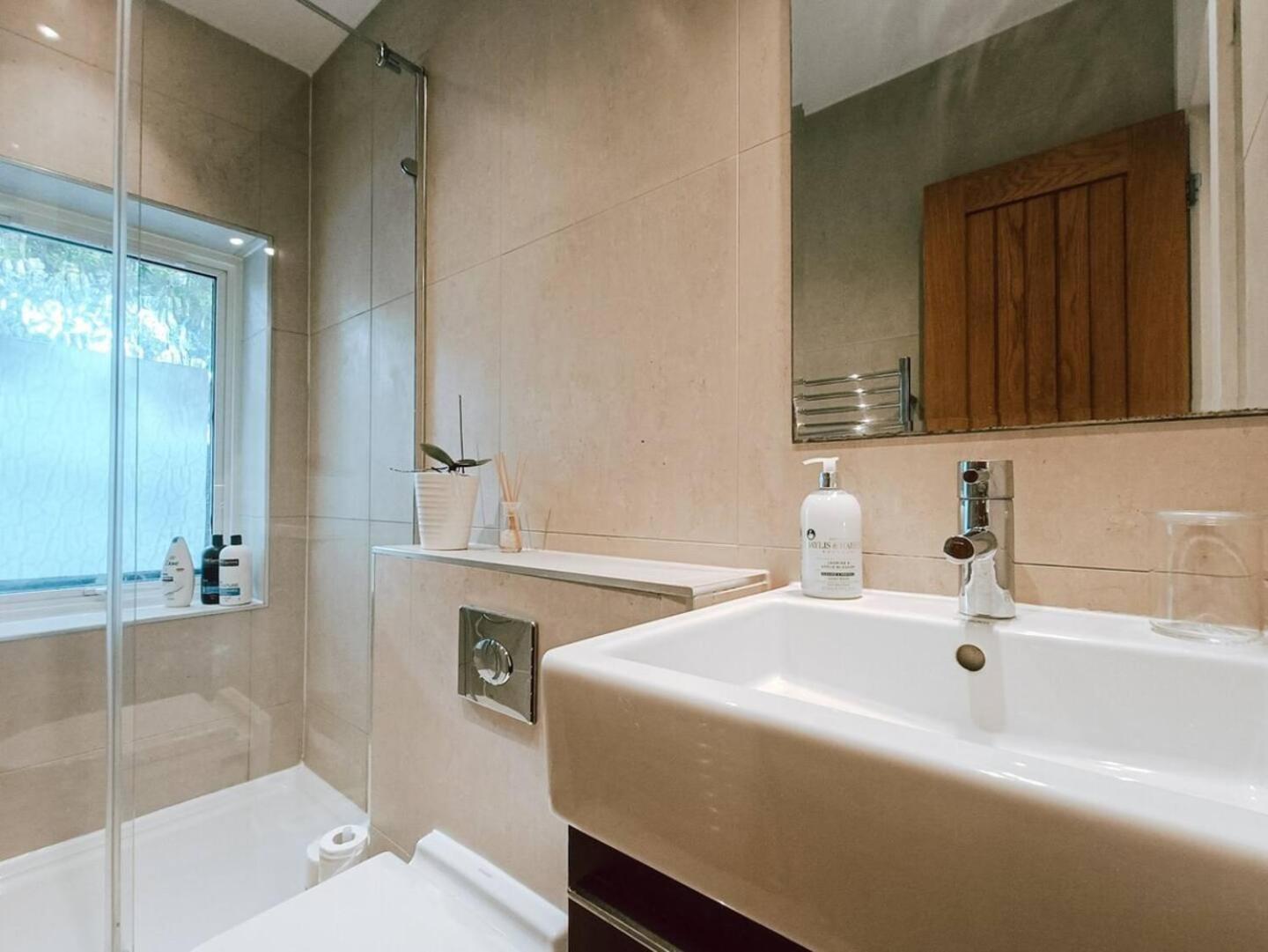 The Sandy Studio Flat In Petersham Strawberry Hill Exteriör bild